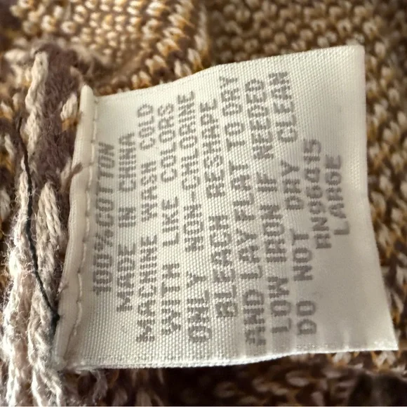 Massive Luxury  Open Knit Floral Shirt (Contemporary)
Super Massive size L Nwt - Picture 6 of 7